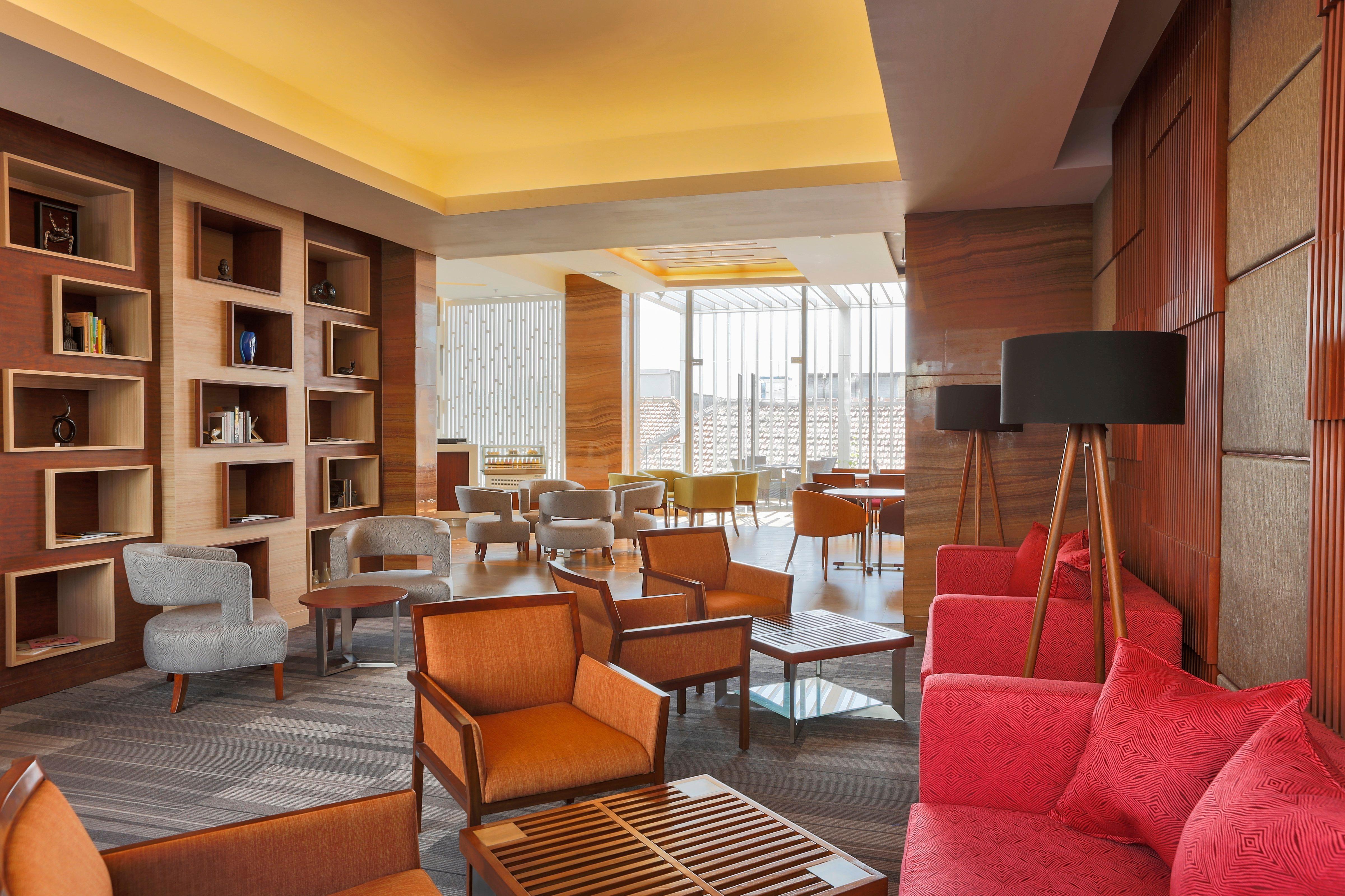 Holiday Inn Express Semarang Simpang Lima By Ihg Exterior foto